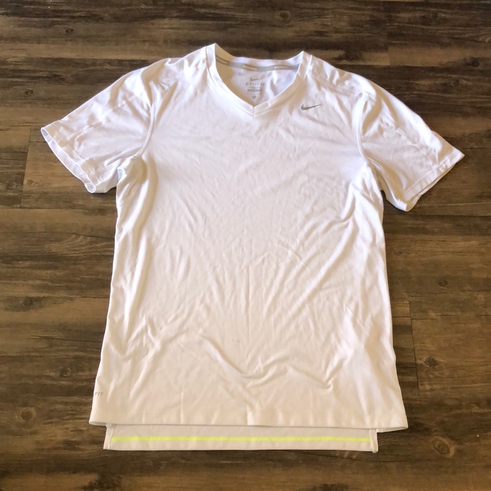 Nike Dri Fit V-neck Shirt size Small